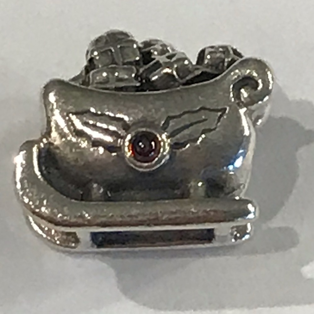 Pandora beads Christmas sleigh